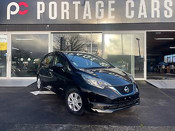 41,700 Km, Hatchback, 1197 cc, Hybrid engine, Automatic