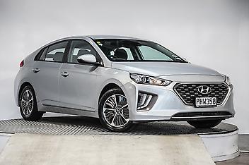 24,326 Km, Hatchback, 1600 cc, Plug-in hybrid engine, Automatic