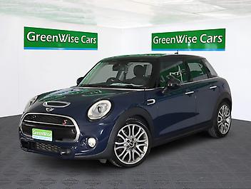 95,750 Km, Hatchback, 2000 cc, Petrol engine, Automatic