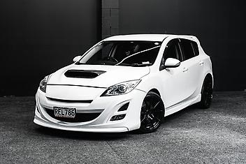 127,000 Km, Hatchback, 2260 cc, Petrol engine, Manual