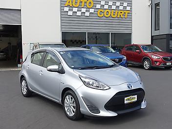 51,715 Km, Hatchback, 1496 cc, Hybrid engine, CVT