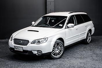 119,000 Km, Station Wagon, 2450 cc, Petrol engine, Automatic