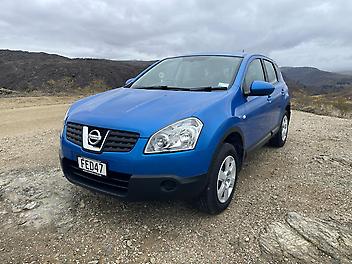 212,309 Km, Hatchback, 1998 cc, Petrol engine, CVT