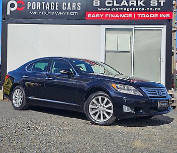 140,613 Km, Sedan, 5000 cc, Hybrid engine, Automatic