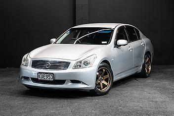 145,392 Km, Sedan, 3490 cc, Petrol engine, Automatic