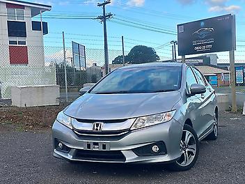 89,000 Km, Sedan, 1500 cc, Petrol engine, Automatic