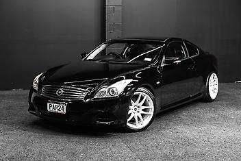 128,000 Km, Coupe, 3696 cc, Petrol engine, Tiptronic