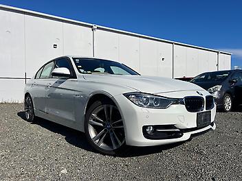 30,178 Km, Sedan, 2000 cc, Petrol engine, Automatic