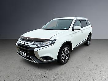 83,500 Km, Station Wagon, 2360 cc, Petrol engine, CVT