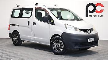 178,820 Km, Van, 1590 cc, Petrol engine, Automatic