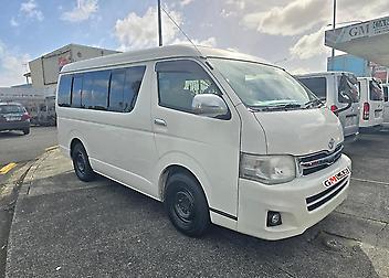 157,029 Km, Van, 2690 cc, Petrol engine, Automatic