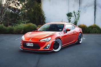 136,000 Km, Coupe, 1990 cc, Petrol engine, Tiptronic