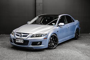 168,000 Km, Sedan, 2260 cc, Petrol engine, Manual