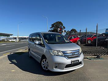 93,900 Km, People Movers, 1997 cc, Hybrid engine, Automatic