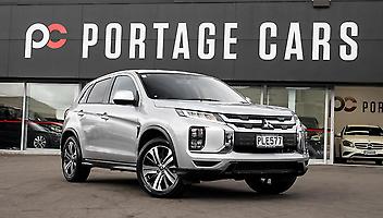 127,650 Km, Station Wagon, 1998 cc, Petrol engine, Automatic