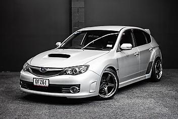 105,000 Km, Hatchback, 2457 cc, Petrol engine, Tiptronic