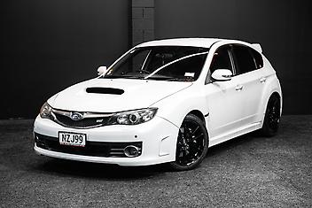 152,000 Km, Hatchback, 2450 cc, Petrol engine, Automatic