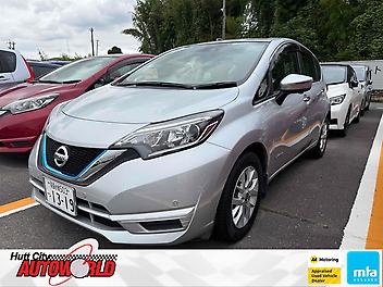 89,334 Km, Hatchback, 1200 cc, Hybrid (Electricity) engine, Automatic