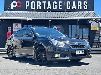 101,139 Km, Sedan, 2498 cc, Petrol engine, Automatic