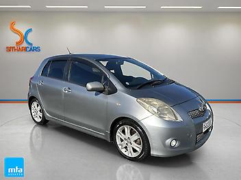 170,365 Km, Hatchback, 1490 cc, Petrol engine, Auto