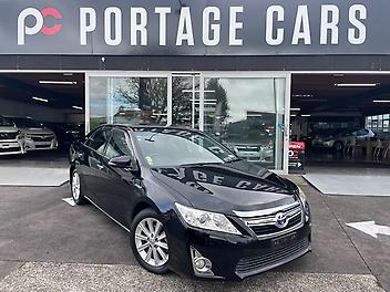 58,951 Km, Sedan, 2500 cc, Hybrid engine, Automatic