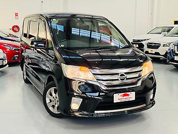 96,422 Km, Van, 1997 cc, Hybrid engine, Automatic