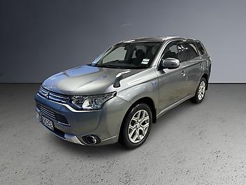 80,000 Km, RV-SUV, 1998 cc, Plug-In Hybrid engine, 6 Speed Auto