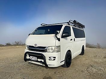 269,750 Km, People Movers, 2980 cc, Diesel engine, Automatic