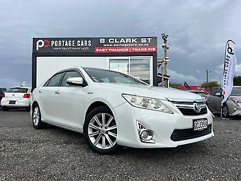118,200 Km, Sedan, 2493 cc, Hybrid engine, Automatic