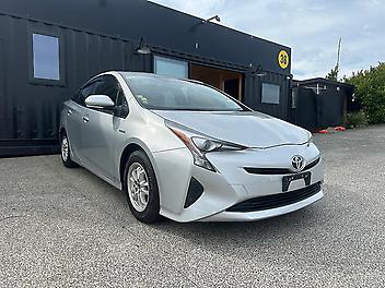92,907 Km, Hatchback, 1800 cc, Hybrid engine, Automatic