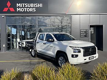 10 Km, Utility, 2442150 cc, Diesel engine, 6-gear automatic