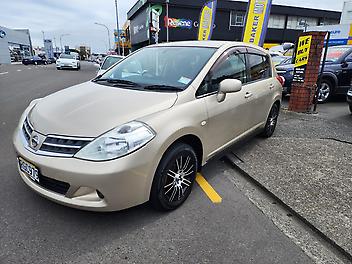 147,143 Km, Hatchback, 1498 cc, Petrol engine, Automatic