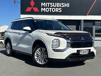 129,860 Km, RV/SUV, 2488135 cc, Petrol engine, CVT