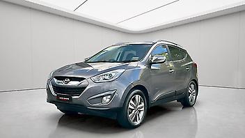 117,800 Km, Station Wagon, 2359 cc, Petrol engine, Automatic