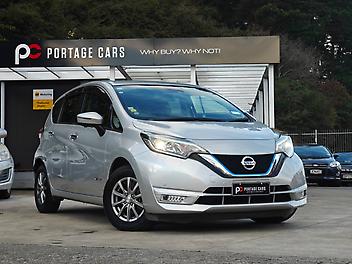 70,853 Km, Hatchback, 1198 cc, Hybrid engine, Automatic