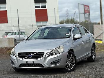 74,200 Km, Sedan, 1595 cc, Petrol engine, Automatic