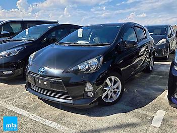 112,992 Km, Hatchback, 1500 cc, Hybrid engine, Auto