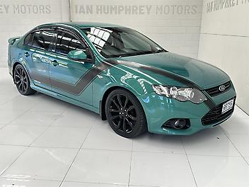 208,500 Km, Sedan, 3984 cc, Petrol engine, 6 Speed Automatic (TipTronic)