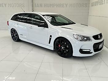 139,800 Km, Station Wagon, 6162 cc, Petrol engine, 6 Speed Automatic (TipTronic)