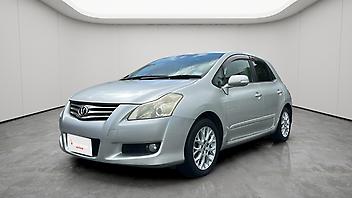 143,300 Km, Hatchback, 2360 cc, Petrol engine, Automatic