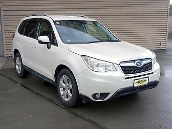 45,163 Km, Station Wagon, 1995 cc, Petrol engine, CVT