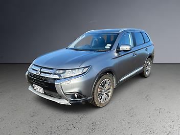 148,000 Km, Station Wagon, 2268 cc, Diesel engine, 6 Speed Auto