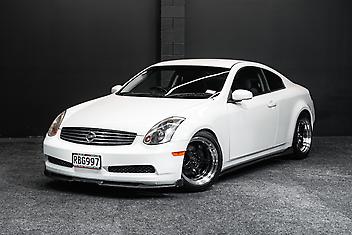 141,000 Km, Coupe, 3490 cc, Petrol engine, Manual