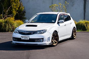 145,359 Km, Hatchback, 2457 cc, Petrol engine, Automatic