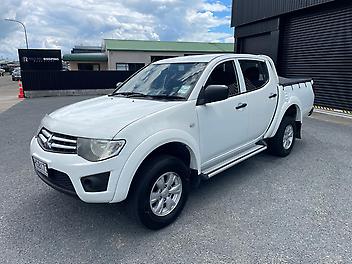 241,318 Km, Ute, 2477 cc, Diesel engine, 4-Speed Auto (Tiptronic)