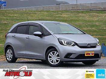 86,154 Km, Hatchback, 1500 cc, Hybrid engine, Automatic