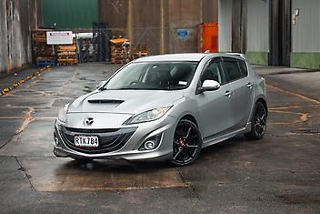 100,247 Km, Hatchback, 2260 cc, Petrol engine, Manual