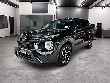44,000 Km, RV-SUV, 2360 cc, Plug-In Hybrid engine, Auto