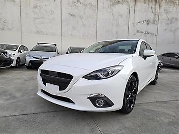 108,354 Km, Sedan, 2000 cc, Hybrid engine, Automatic