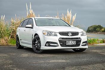 162,175 Km, Station Wagon, 5967 cc, Petrol engine, Automatic